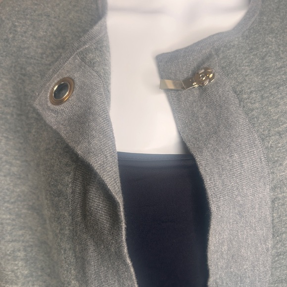 Chico’s 2 Women’s Large Sweater Gray Hook Closure 3/4 Sleeve Knit Cardigan - Picture 5 of 9